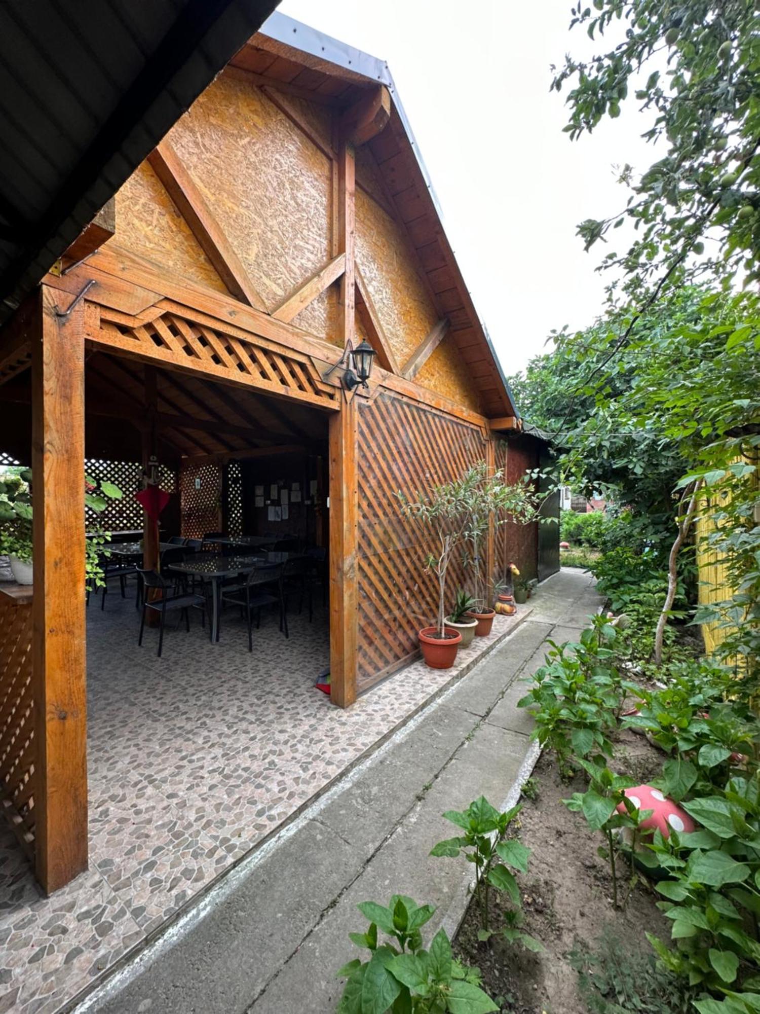 Отель Casa Cu Flori Corbu Корбу Экстерьер фото