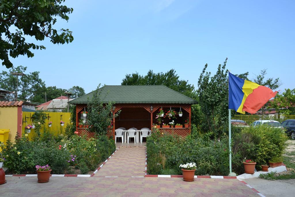 Отель Casa Cu Flori Corbu Корбу Экстерьер фото